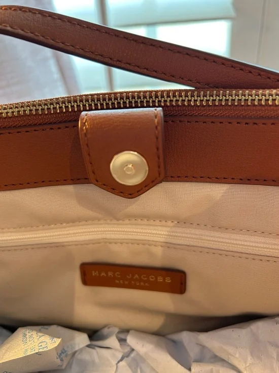 Marc Jacobs Brown Leather Tote with Dual Shoulder Straps - Picture 2 of 4